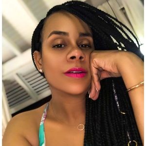 Meet your Posher, Leia